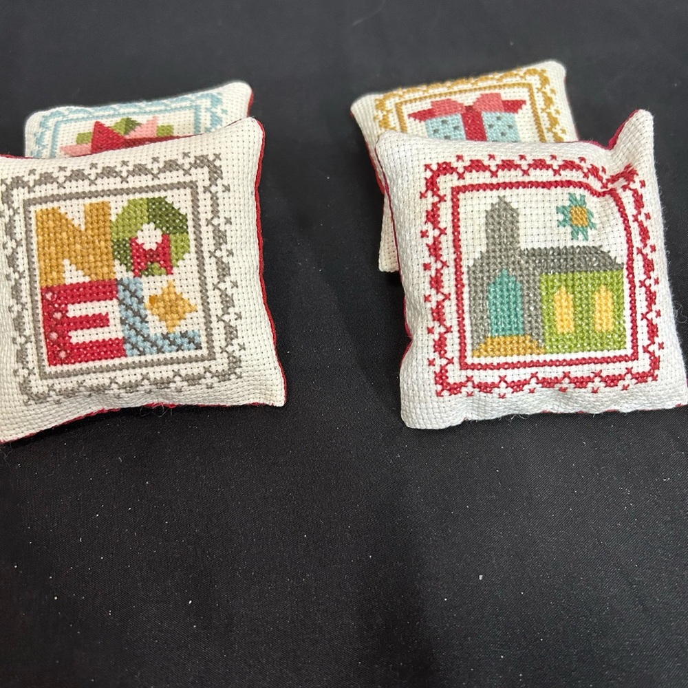 Holiday Cross-Stitch Accent Pillow Set - Picture 4 of 6